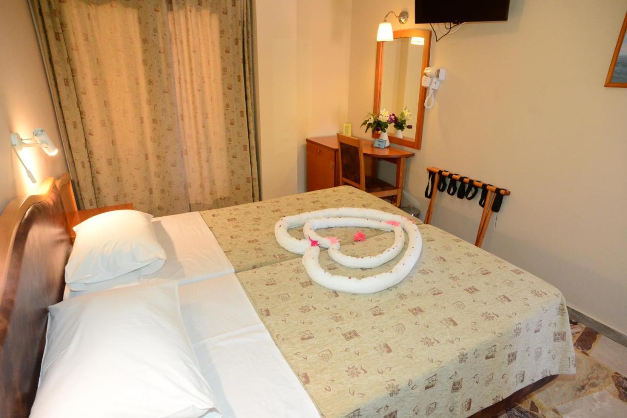Sappho Hotel Skala Eresou Bagian luar foto