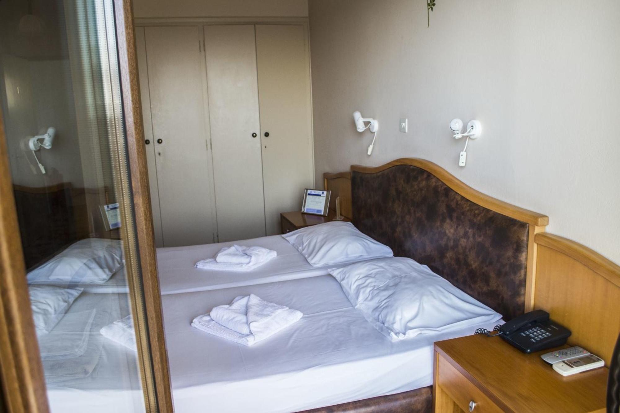 Sappho Hotel Skala Eresou Ruang foto
