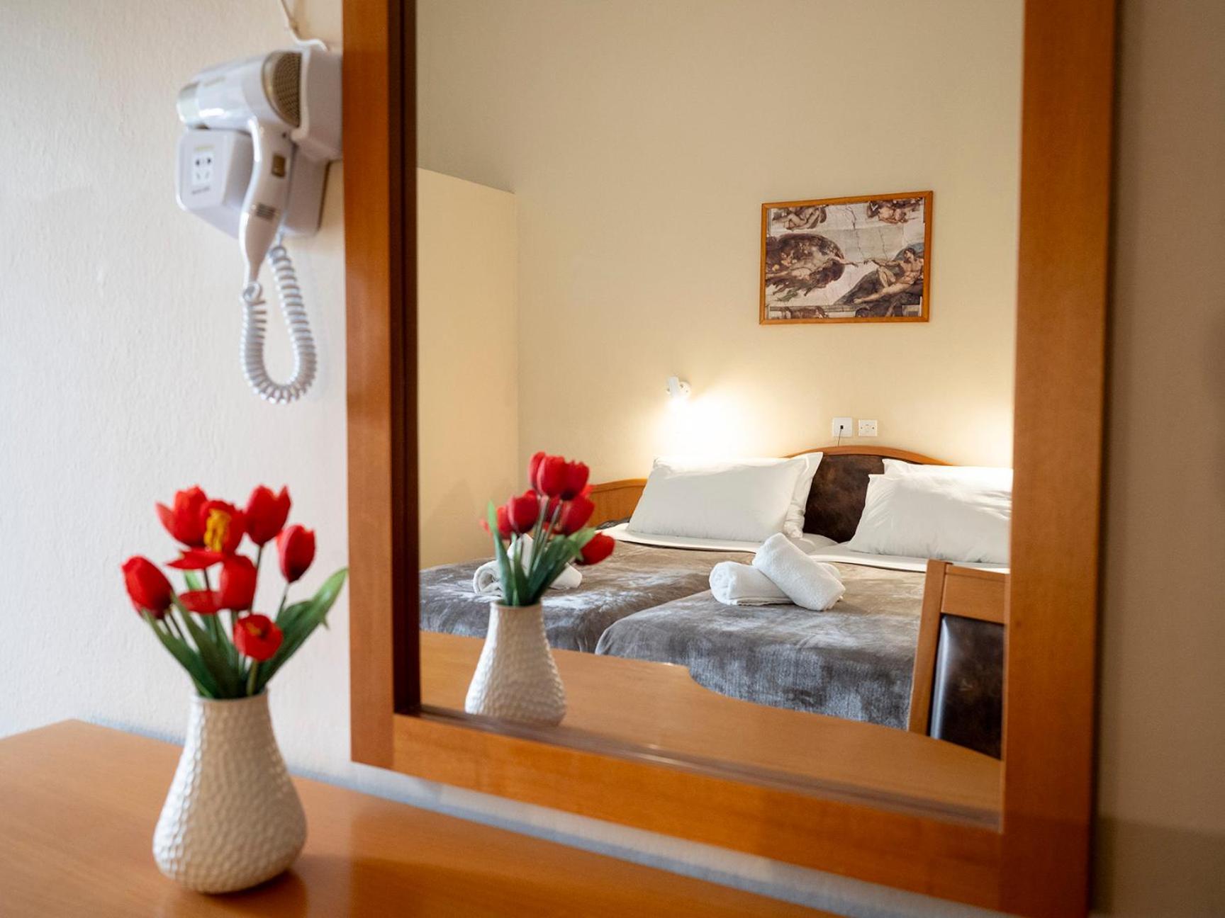 Sappho Hotel Skala Eresou Bagian luar foto